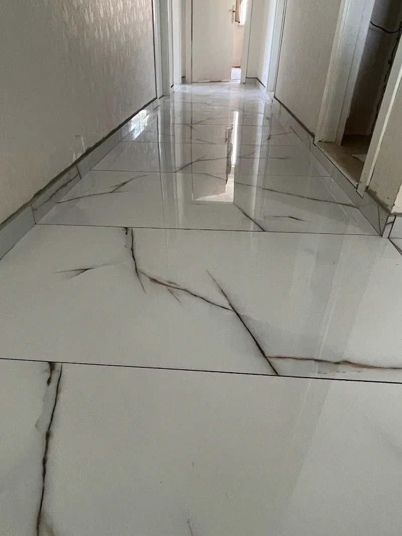 Salon – zemin uygulama